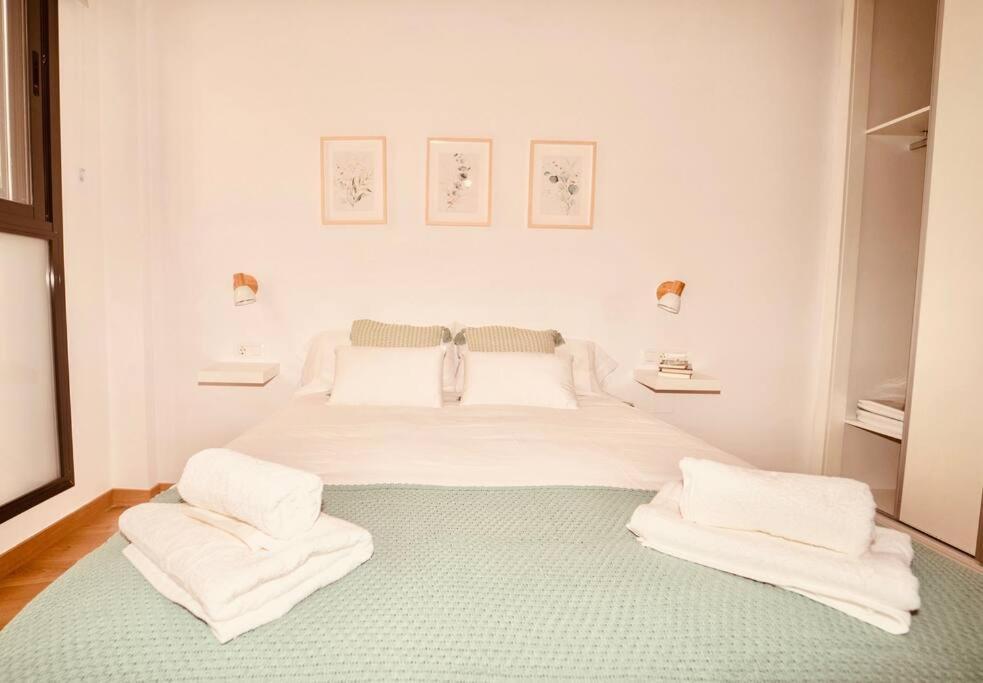Postigo Catedral Con Parking Opcional Apartment Гранада Екстериор снимка