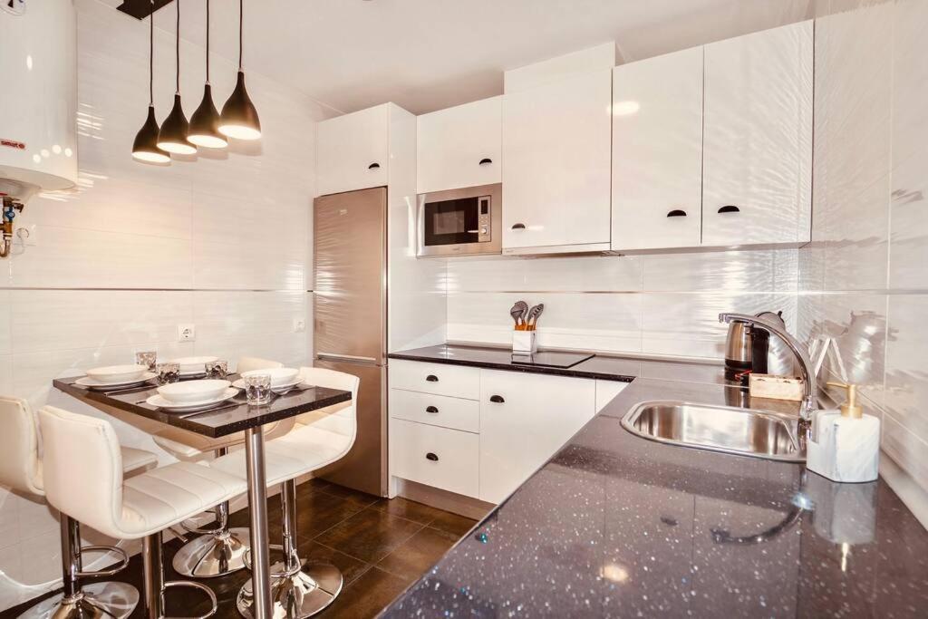 Postigo Catedral Con Parking Opcional Apartment Гранада Екстериор снимка